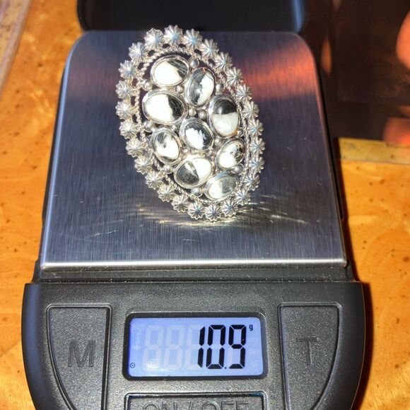 White Buffalo Sterling Silver Statement Ring Size 7 - Picture 9 of 9